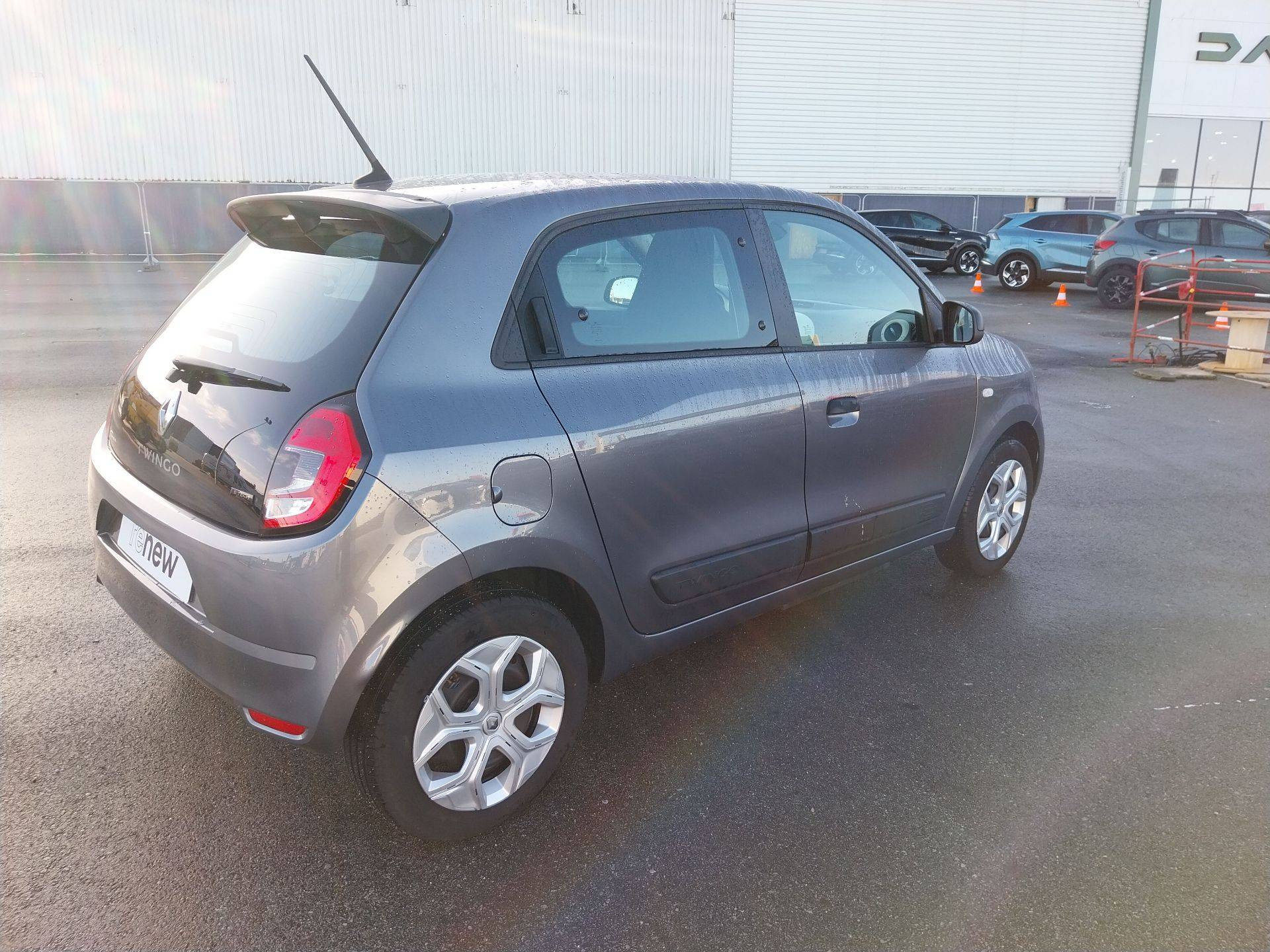Vente en ligne Renault Twingo Electrique Twingo III E-Tech au prix de 12 990 €