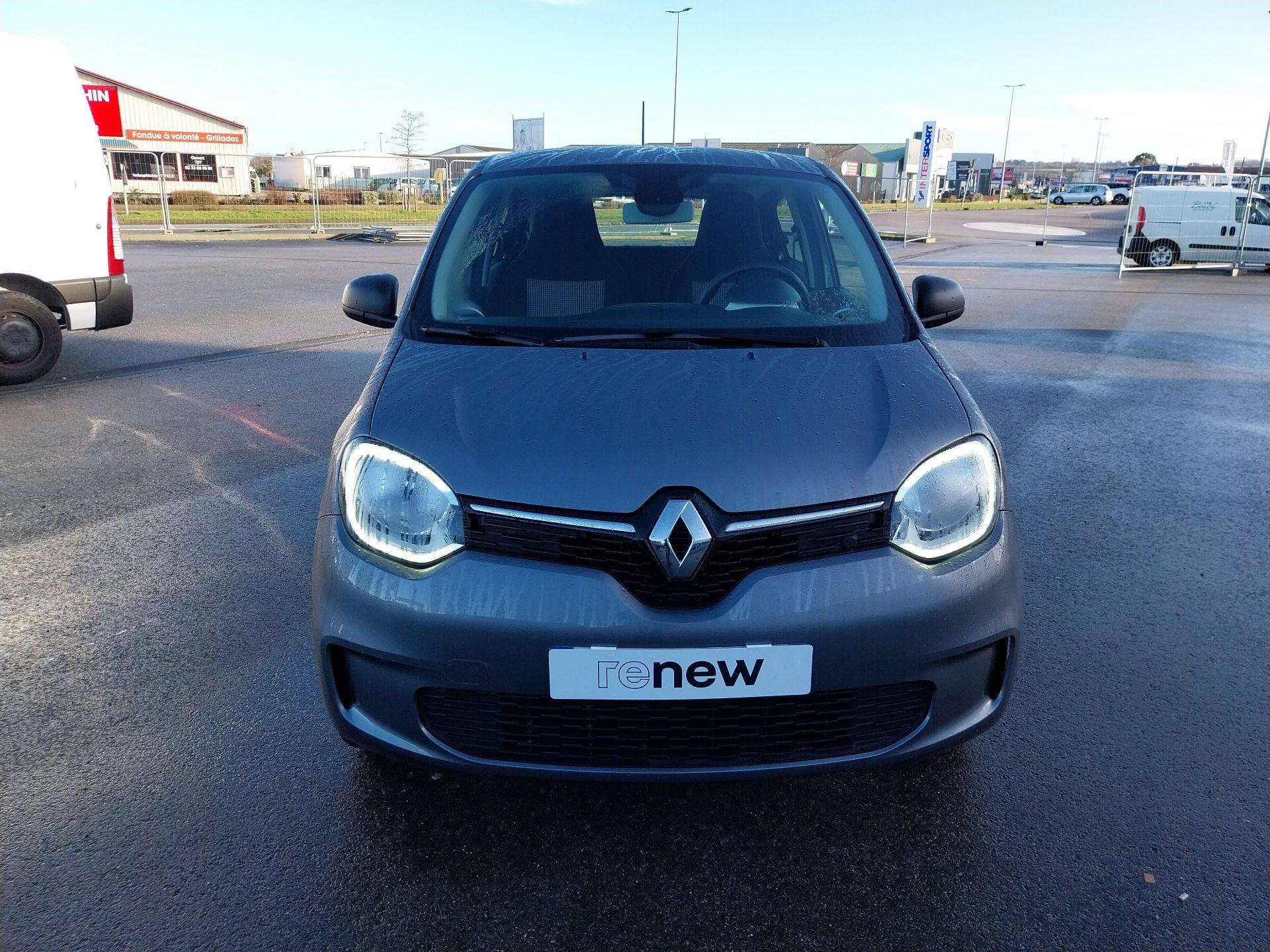 Vente en ligne Renault Twingo Electrique Twingo III E-Tech au prix de 12 990 €
