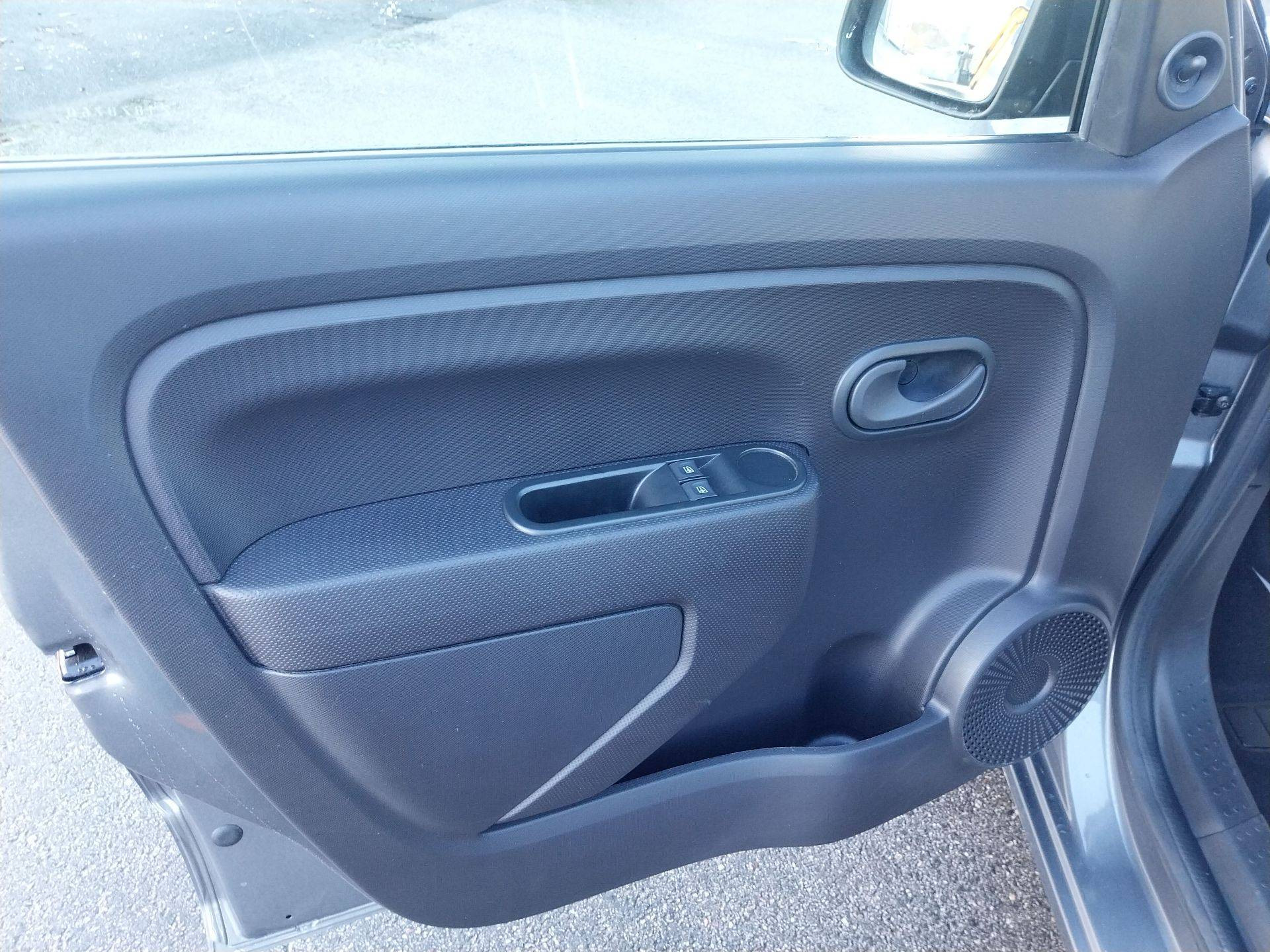 Vente en ligne Renault Twingo Electrique Twingo III E-Tech au prix de 12 990 €