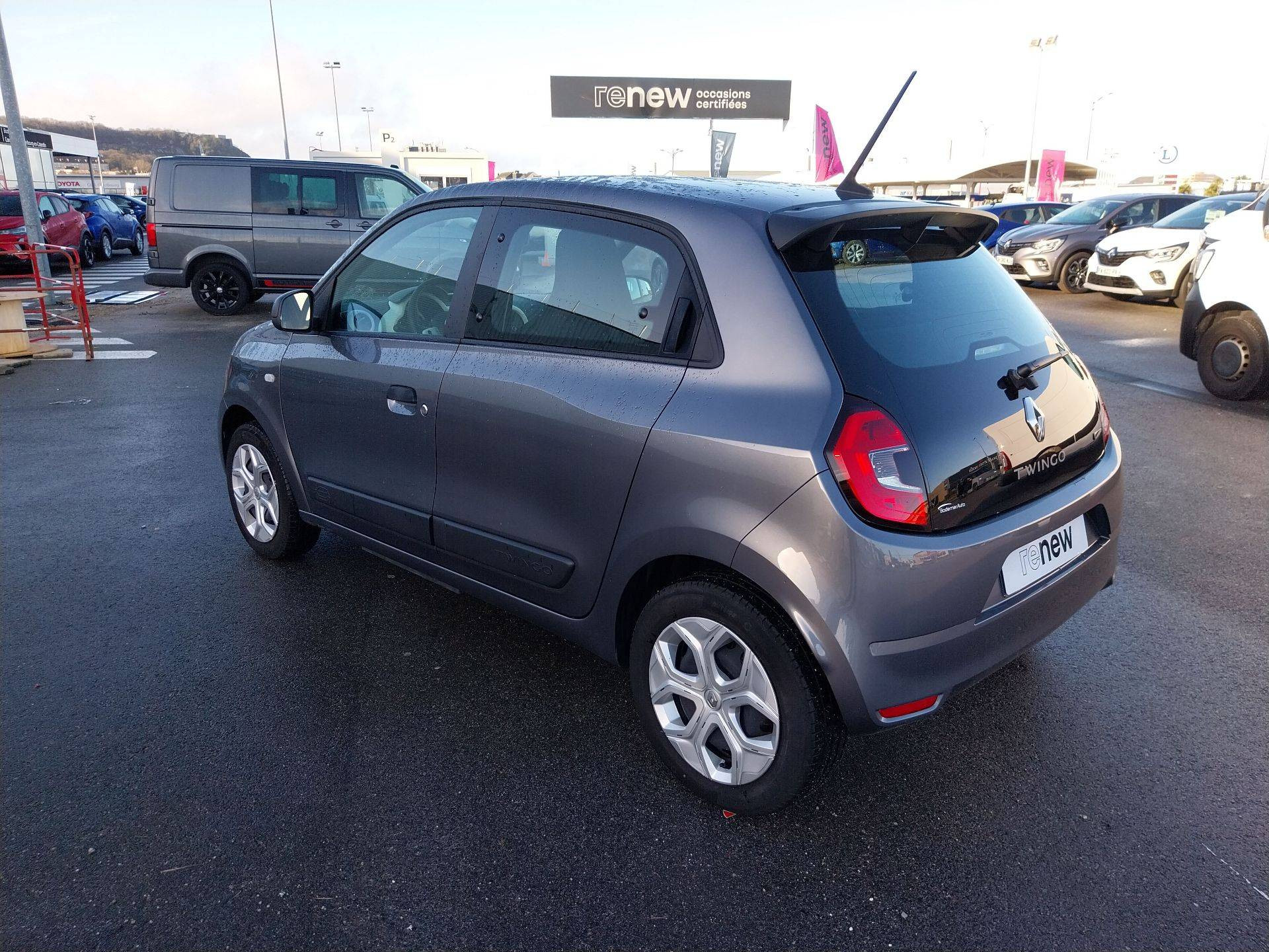 Vente en ligne Renault Twingo Electrique Twingo III E-Tech au prix de 12 990 €