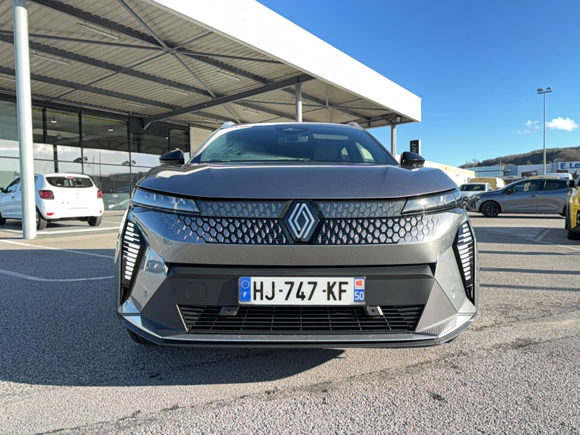 Vente en ligne Renault Scenic E-Tech  220 ch grande autonomie au prix de 44 900 €