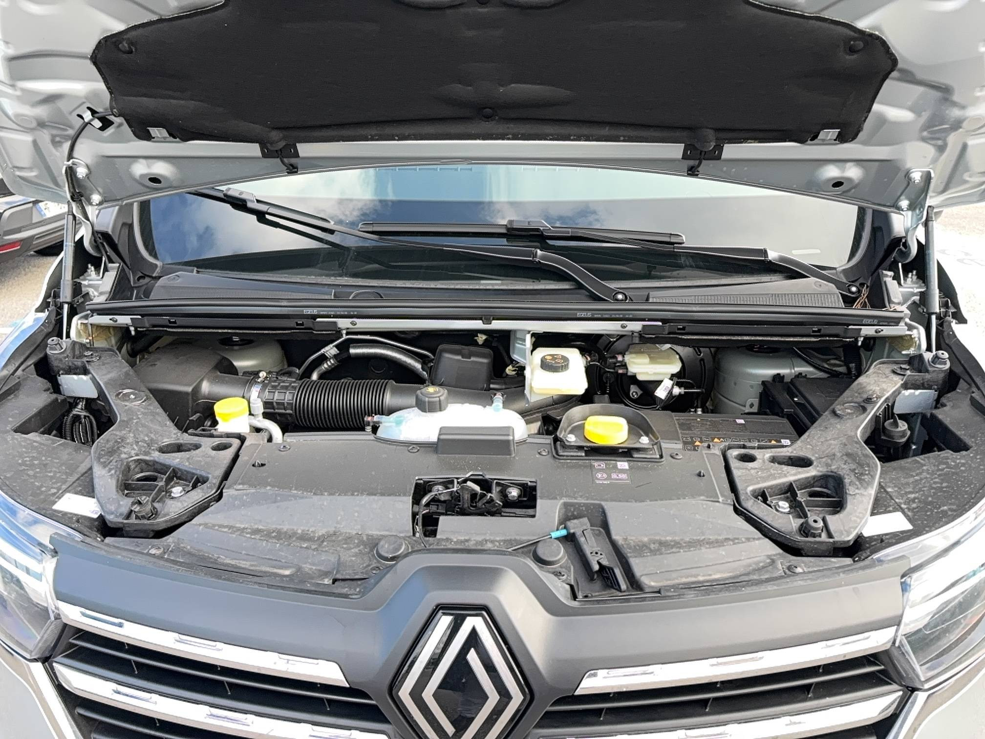 Vente en ligne Renault Trafic Cabine Approfondie TRAFIC CA L1H1 3T BLUE DCI 150 AUTO au prix de 35 900 €