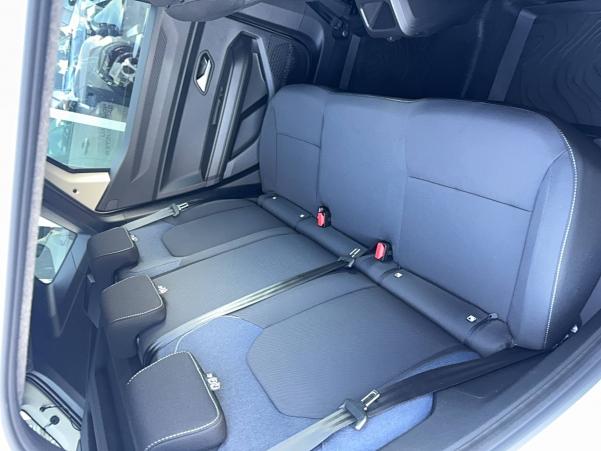 Vente en ligne Dacia Duster  Hybrid 140 4x2 au prix de 28 800 €