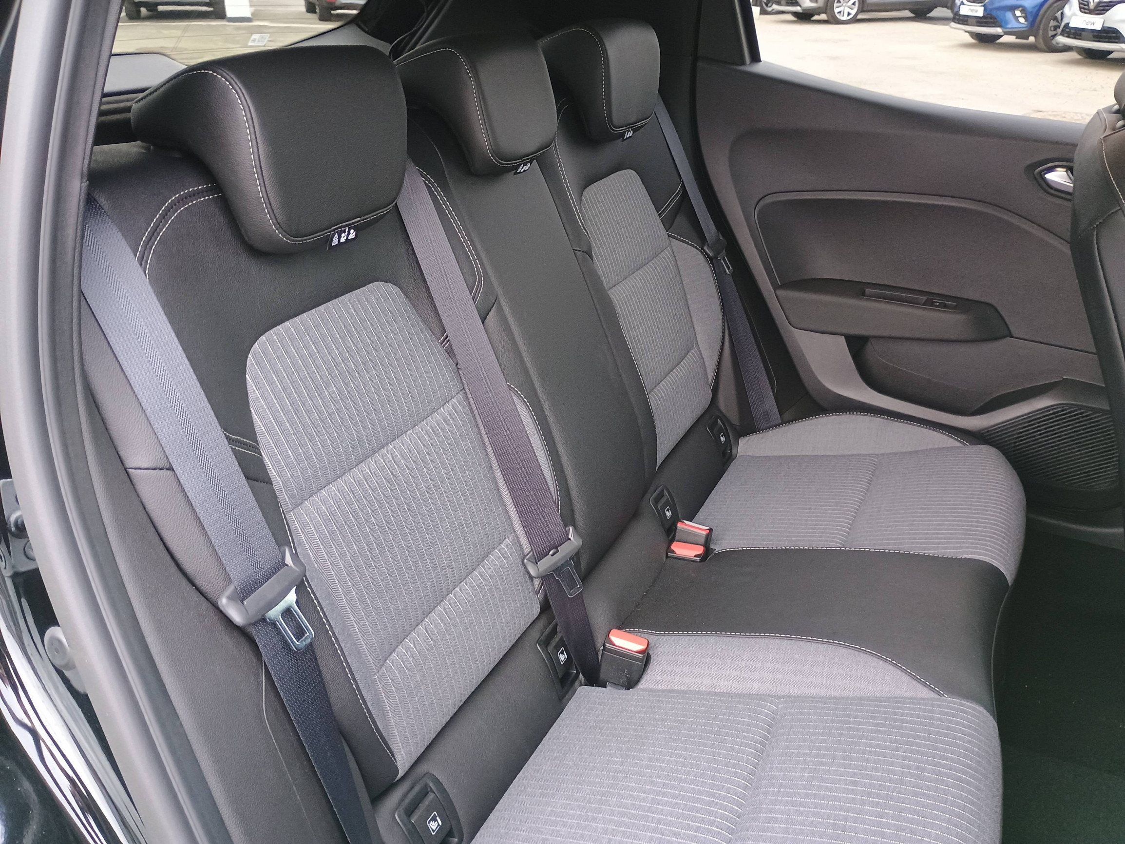 Vente en ligne Renault Clio 5 Clio Eco-G 100 ch GSR2 au prix de 19 990 €