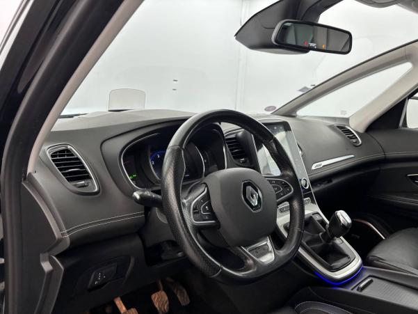 Vente en ligne Renault Scenic 4 Scenic TCe 160 Energy au prix de 16 490 €