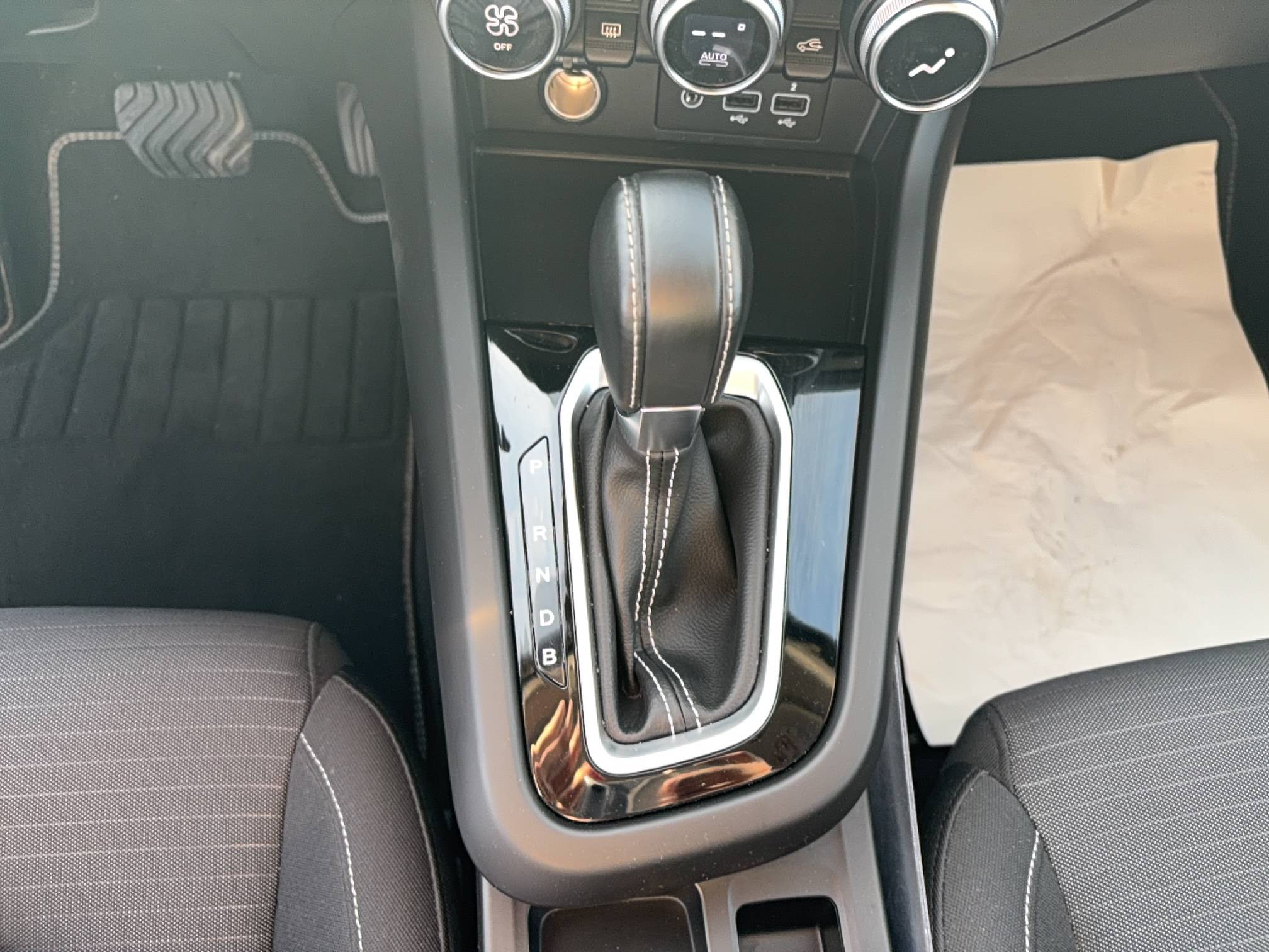 Vente en ligne Renault Arkana  E-Tech hybride 145 - 22 au prix de 21 190 €