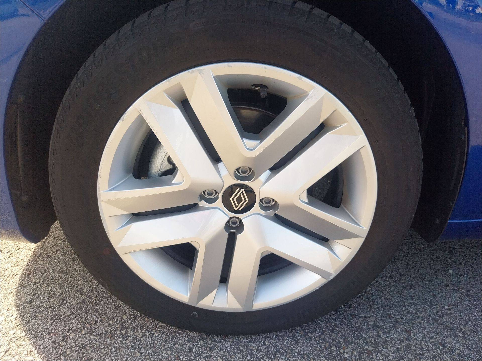 Vente en ligne Renault Clio 5 Clio E-Tech full hybrid 145 ch GSR2 au prix de 19 790 €