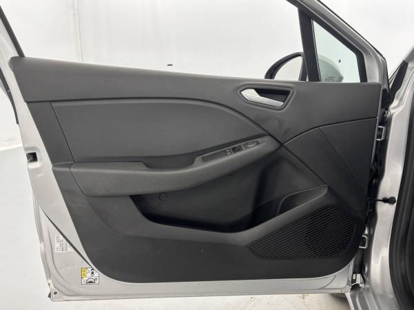 Vente en ligne Renault Clio 5 CLIO SOCIETE BLUE DCI 85 au prix de 12 650 €