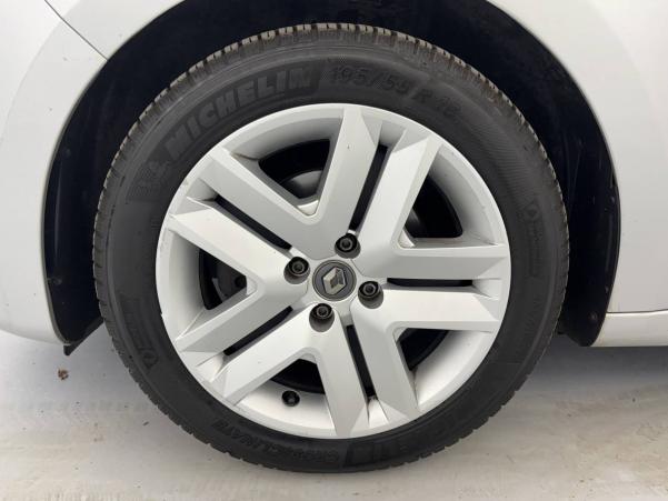 Vente en ligne Renault Clio 5 CLIO SOCIETE BLUE DCI 85 au prix de 12 650 €