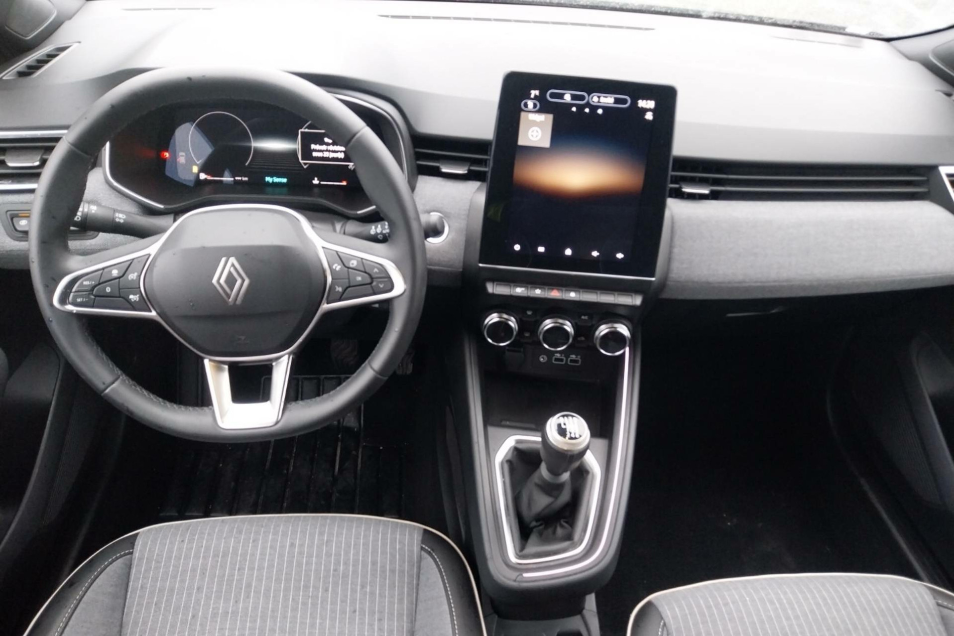 Vente en ligne Renault Clio 5 Clio Eco-G 100 ch GSR2 au prix de 17 990 €