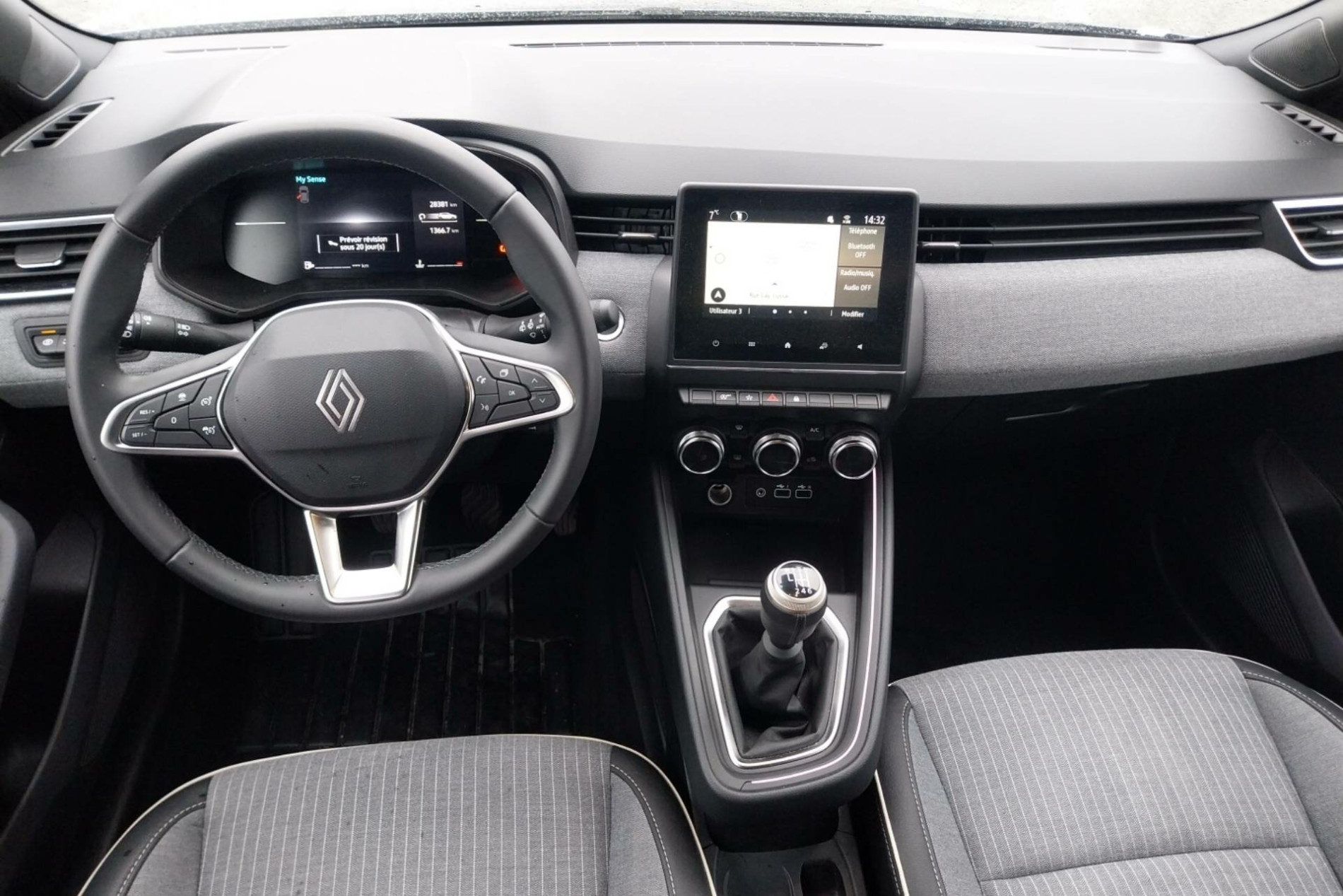 Vente en ligne Renault Clio 5 Clio Eco-G 100 ch GSR2 au prix de 17 990 €