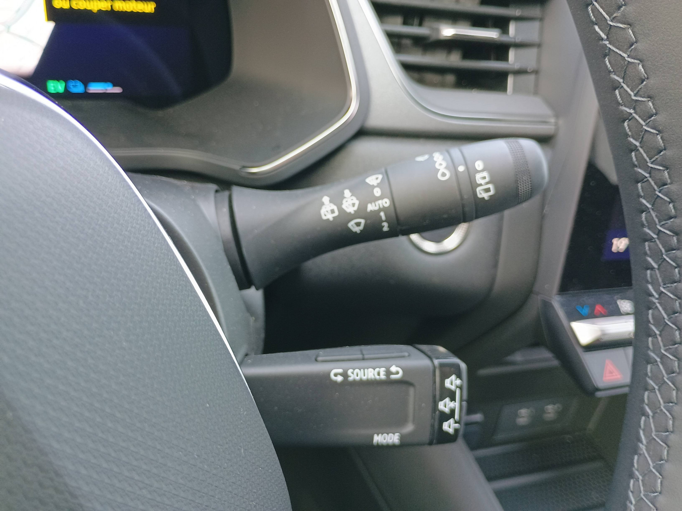 Vente en ligne Renault Symbioz  E-Tech full hybrid 145 au prix de 28 790 €