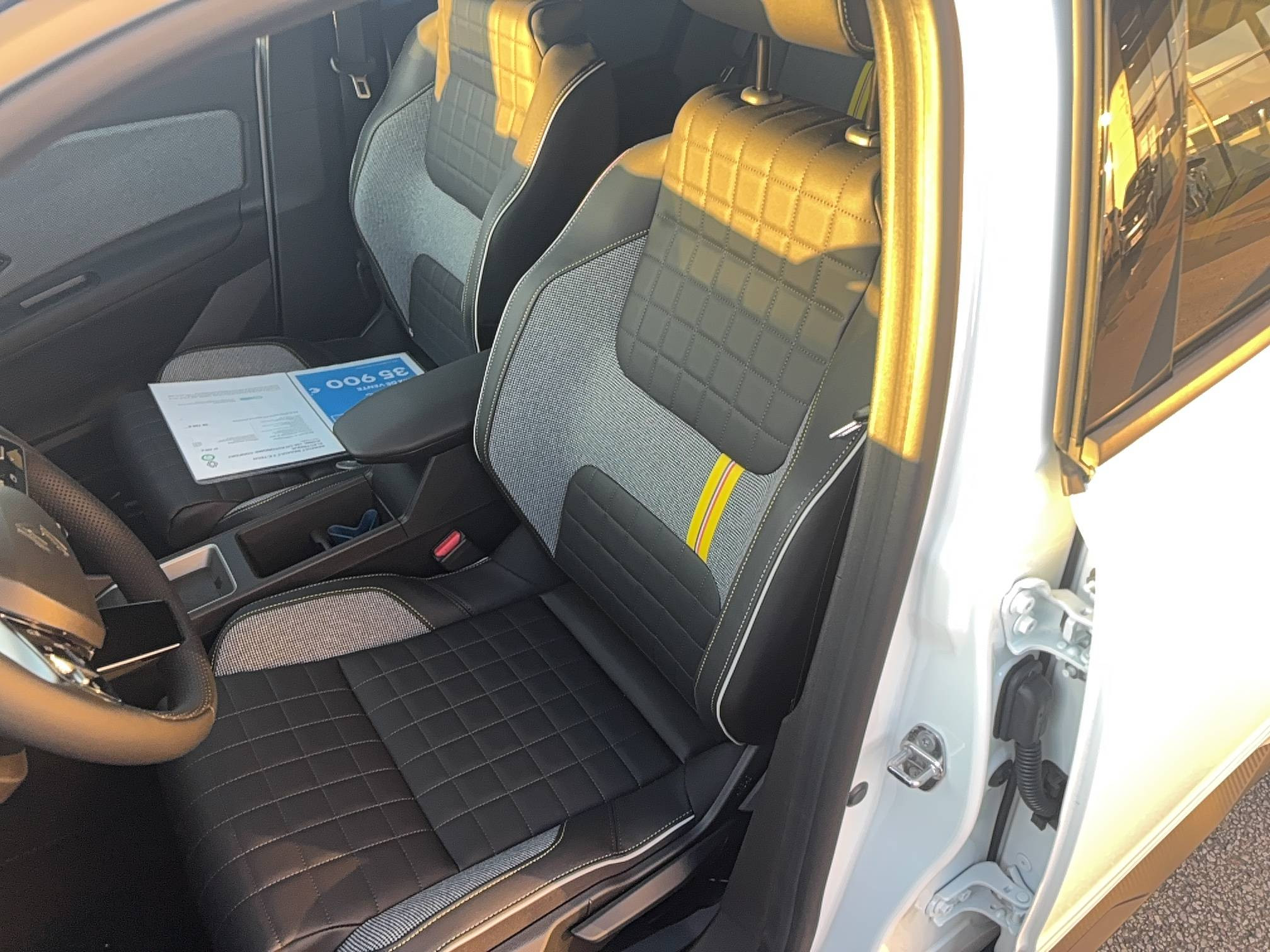 Vente en ligne Renault R4 E-Tech  150 ch autonomie confort au prix de 38 190 €