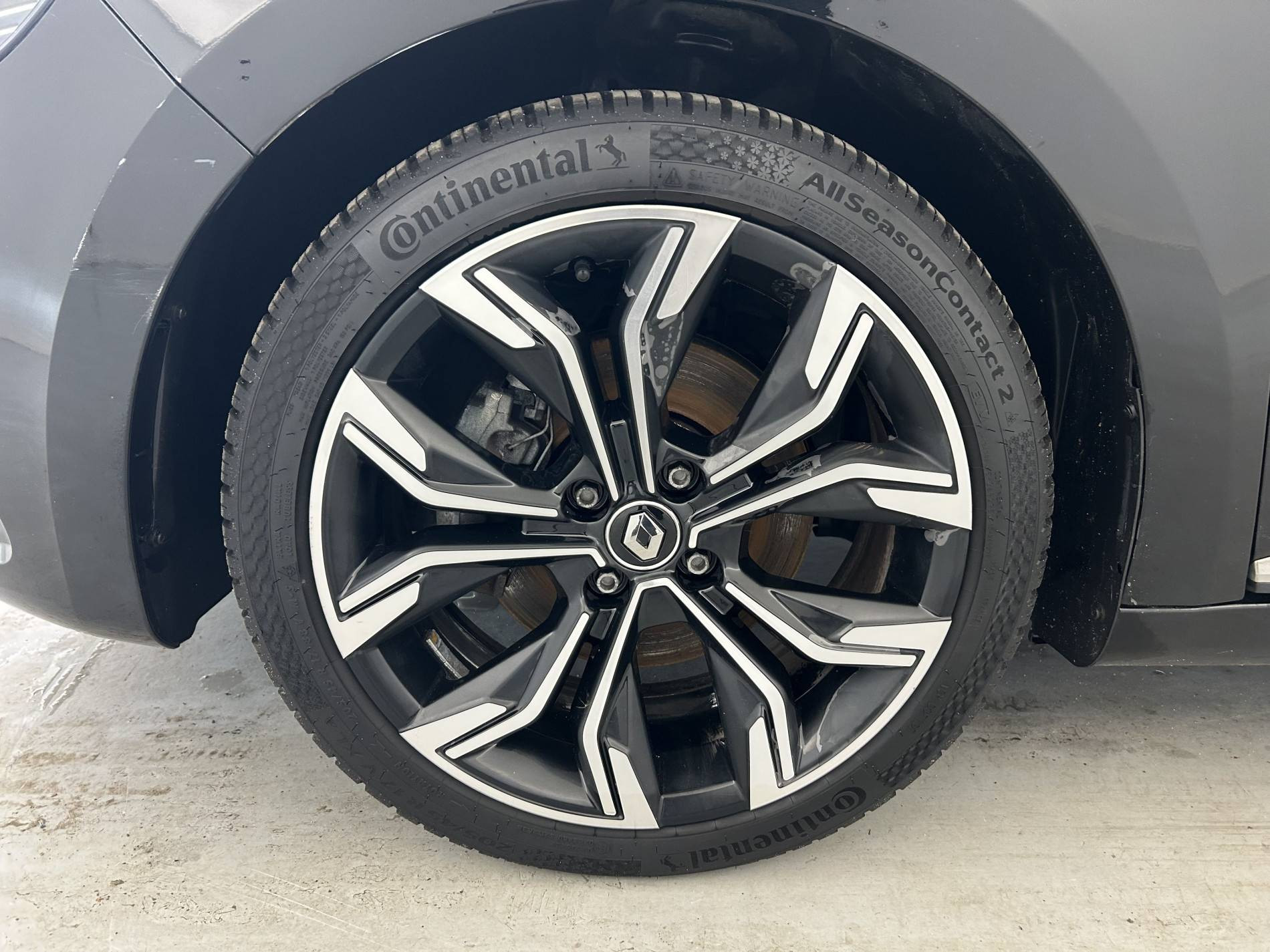 Vente en ligne Renault Clio 5 Clio E-Tech 140 au prix de 15 990 €