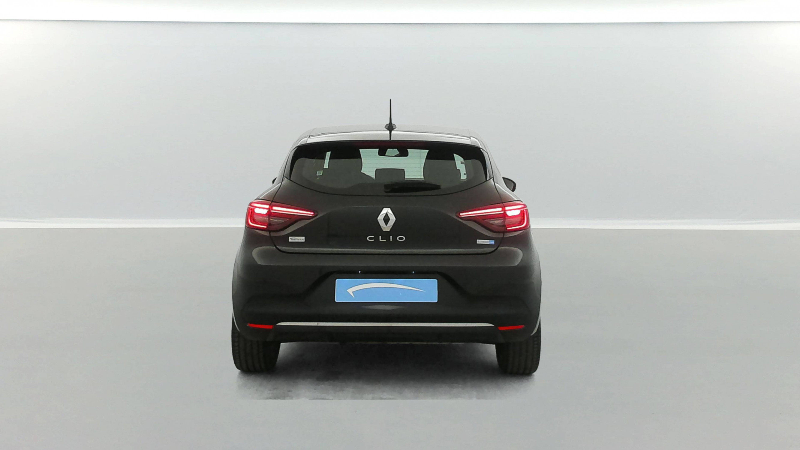 Vente en ligne Renault Clio 5 Clio E-Tech 140 au prix de 15 990 €
