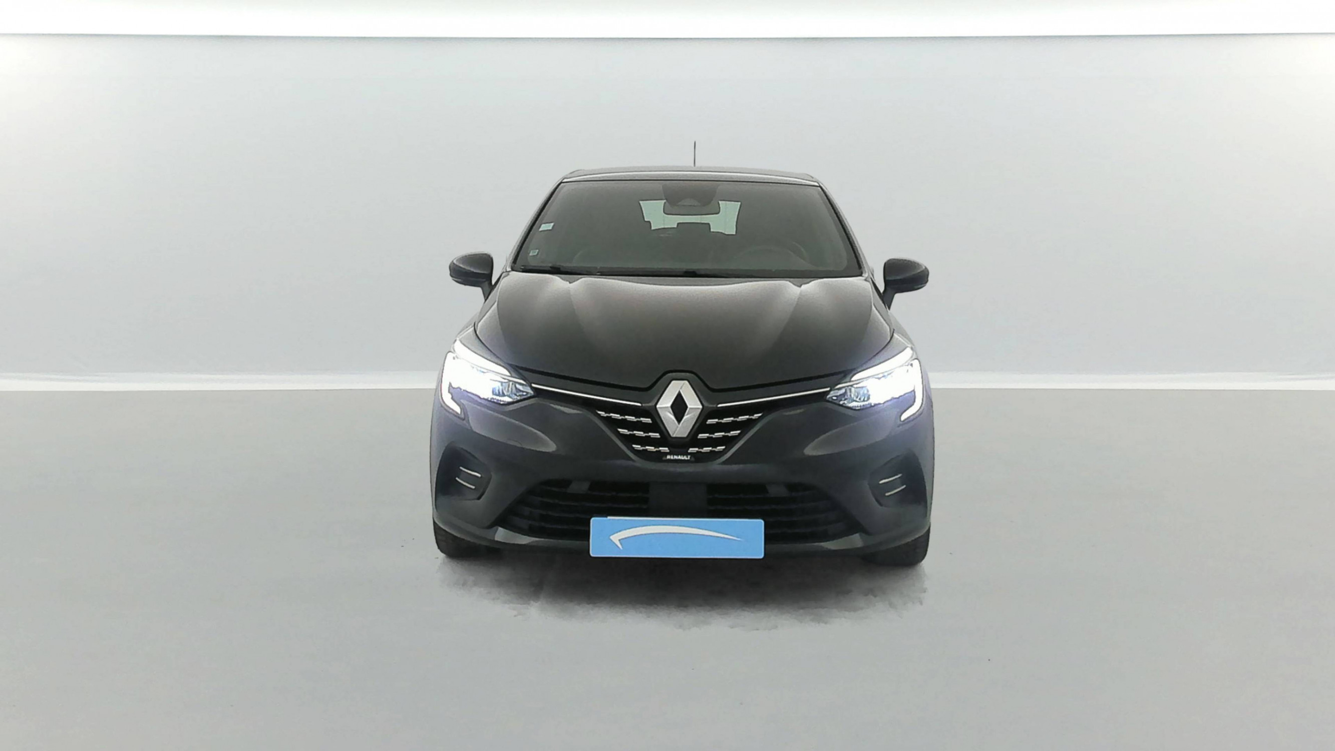 Vente en ligne Renault Clio 5 Clio E-Tech 140 au prix de 15 990 €