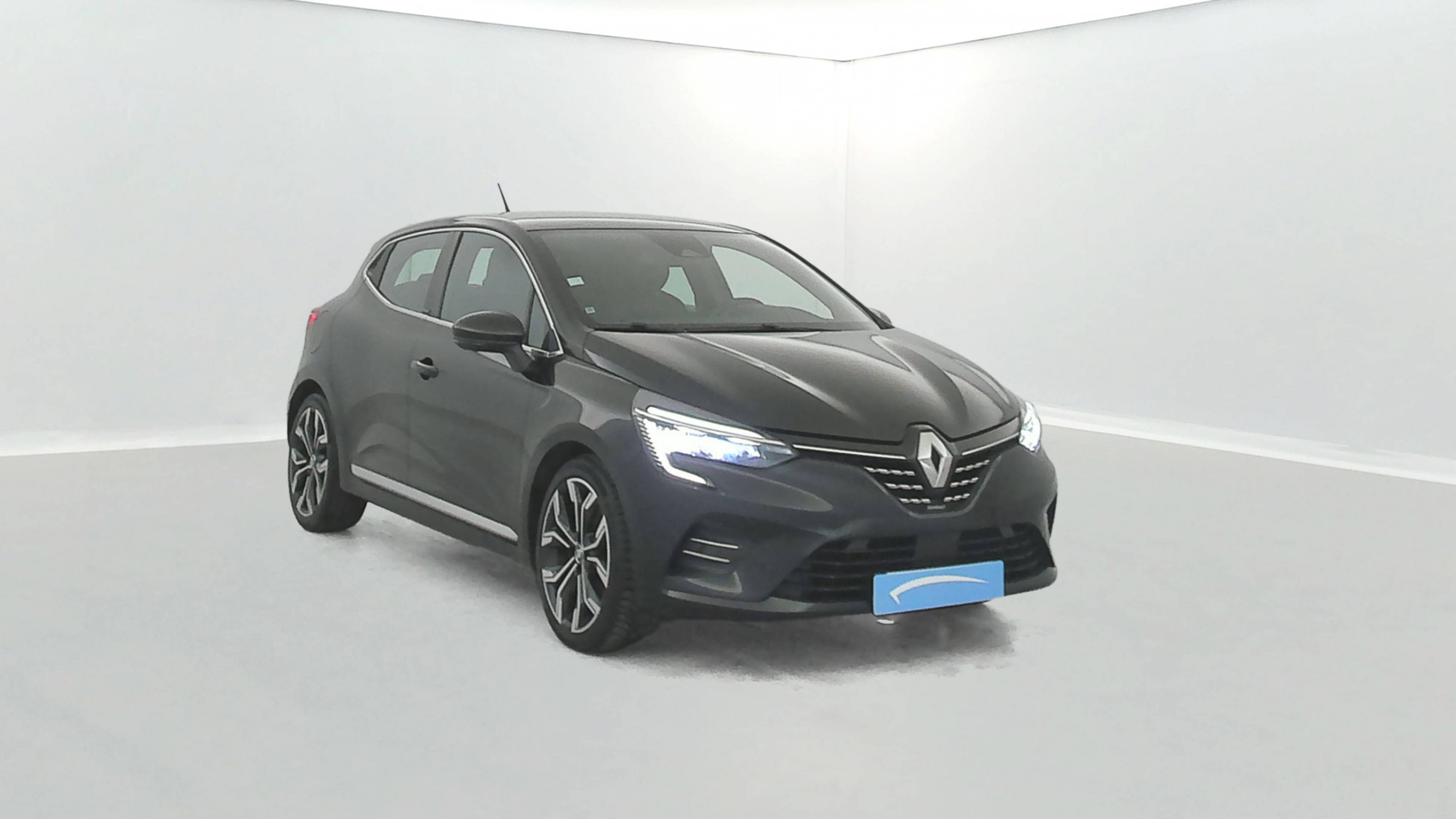 Vente en ligne Renault Clio 5 Clio E-Tech 140 au prix de 15 990 €