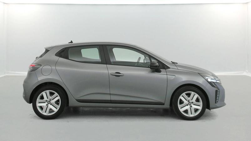Vente en ligne Renault Clio 5 Clio Blue dCi 100 ch GSR2 au prix de 16 790 €