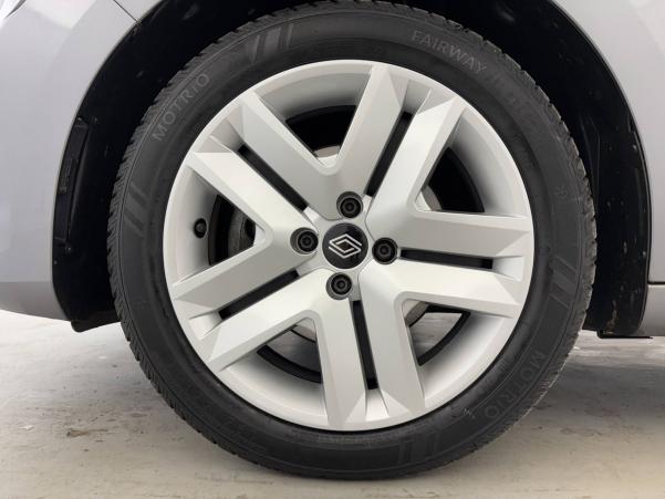 Vente en ligne Renault Clio 5 Clio Blue dCi 100 ch GSR2 au prix de 16 790 €