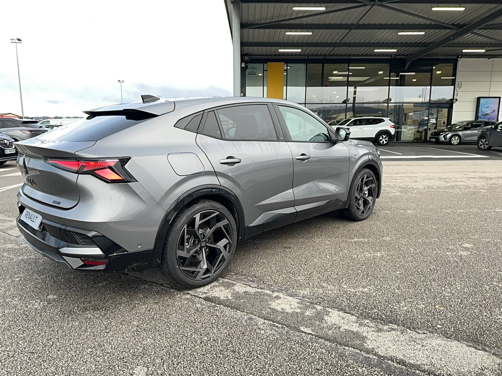 Vente en ligne Renault Rafale  hyper hybrid E-Tech 300ch 4x4 au prix de 52 900 €