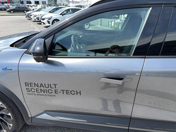 Vente en ligne Renault Scenic E-Tech  220 ch grande autonomie au prix de 45 900 €