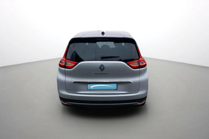 Vente en ligne Renault Grand Scenic 4 Grand Scenic Blue dCi 120 au prix de 19 690 €