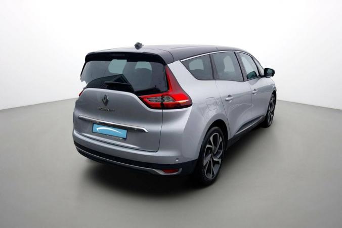 Vente en ligne Renault Grand Scenic 4 Grand Scenic Blue dCi 120 au prix de 19 690 €