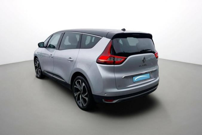 Vente en ligne Renault Grand Scenic 4 Grand Scenic Blue dCi 120 au prix de 19 690 €