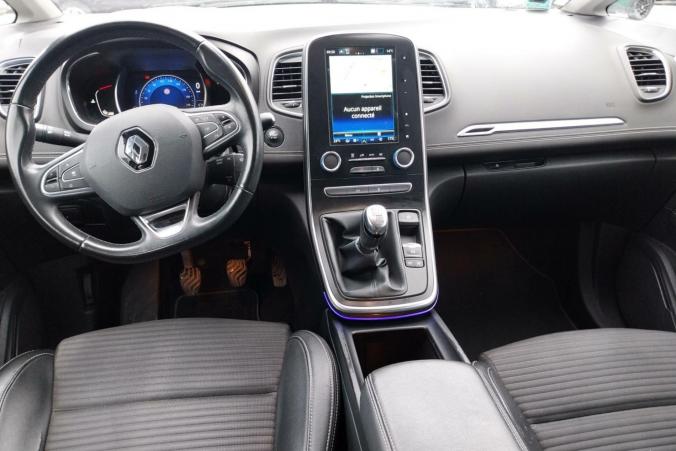 Vente en ligne Renault Grand Scenic 4 Grand Scenic Blue dCi 120 au prix de 19 690 €