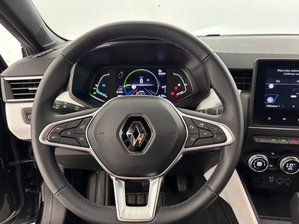 Vente en ligne Renault Clio 5 Clio E-Tech full hybrid 145 au prix de 18 290 €