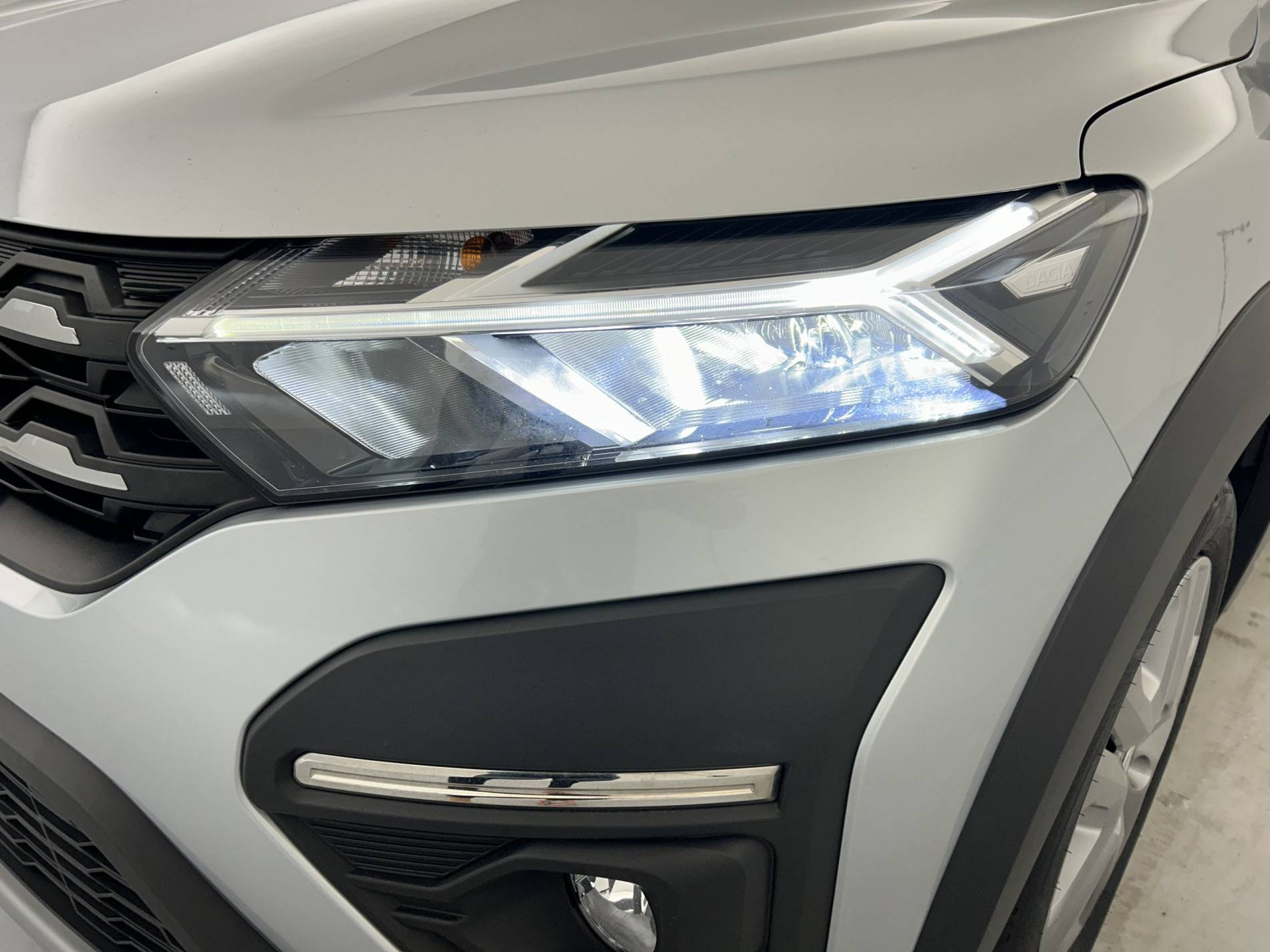 Vente en ligne Dacia Sandero 3  ECO-G 100 - 22 au prix de 13 690 €