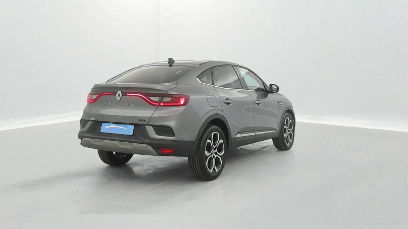 Vente en ligne Renault Arkana  E-Tech hybride 145 - 22 au prix de 23 990 €
