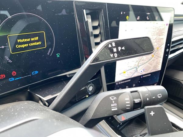 Vente en ligne Renault Espace Espace E-Tech hybrid 200 au prix de 43 900 €