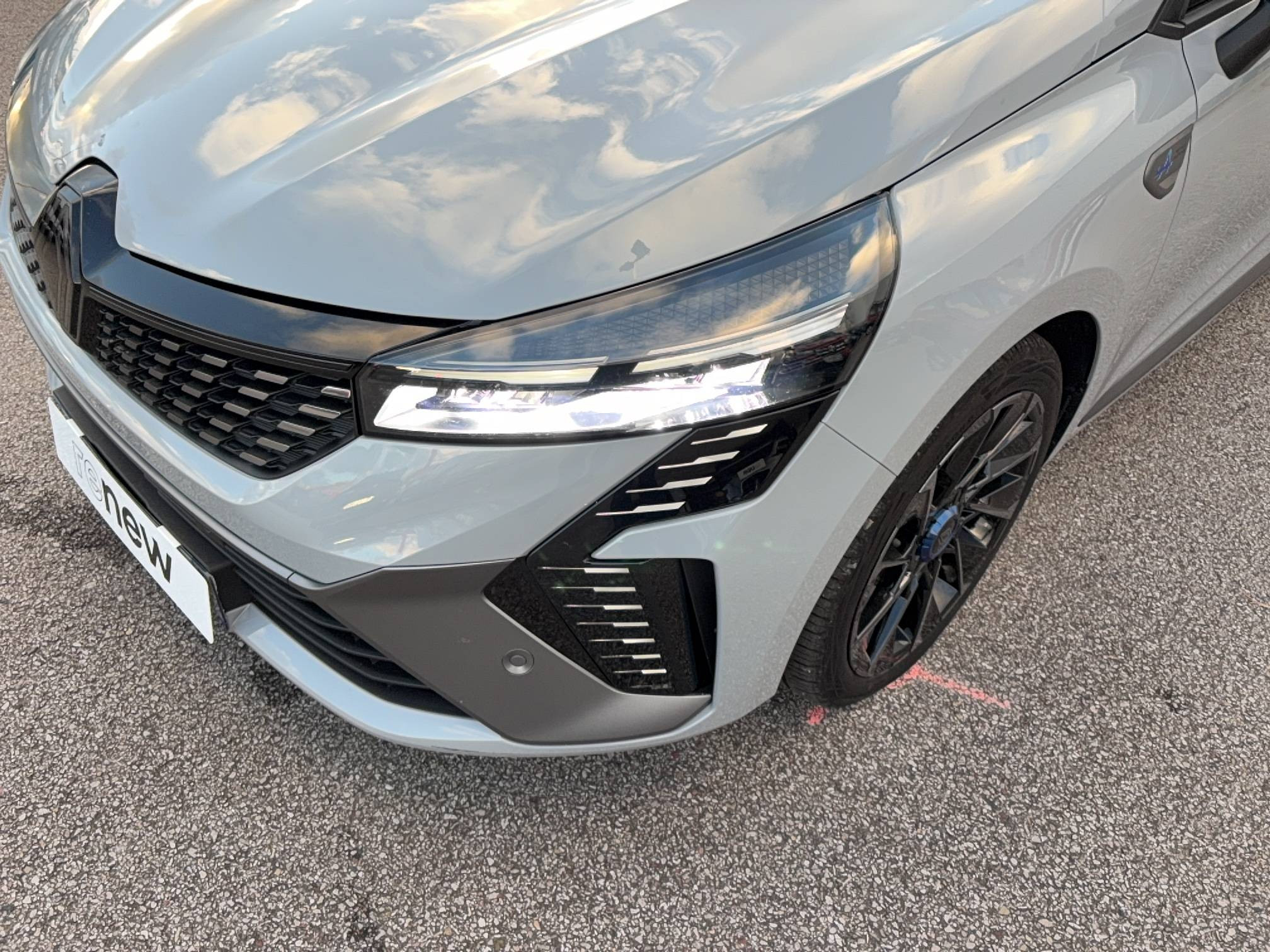 Vente en ligne Renault Clio 5 Clio E-Tech full hybrid 145 ch GSR2 au prix de 24 290 €