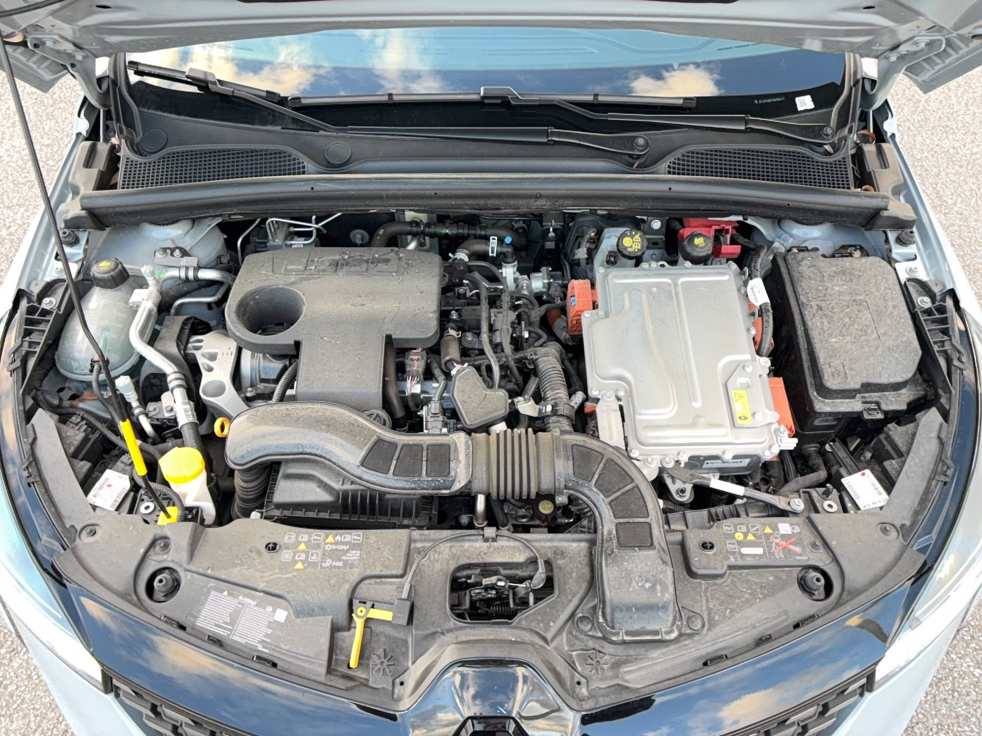 Vente en ligne Renault Clio 5 Clio E-Tech full hybrid 145 ch GSR2 au prix de 24 290 €