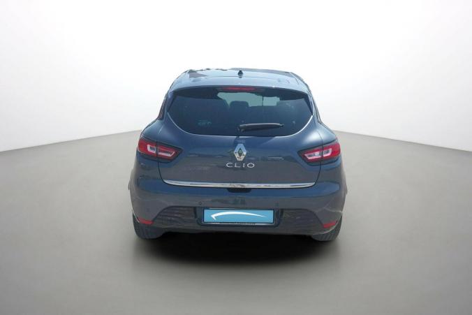Vente en ligne Renault Clio 4 Clio TCe 90 E6C au prix de 12 590 €