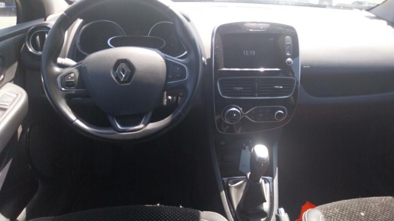Vente en ligne Renault Clio 4 Clio TCe 90 E6C au prix de 12 590 €