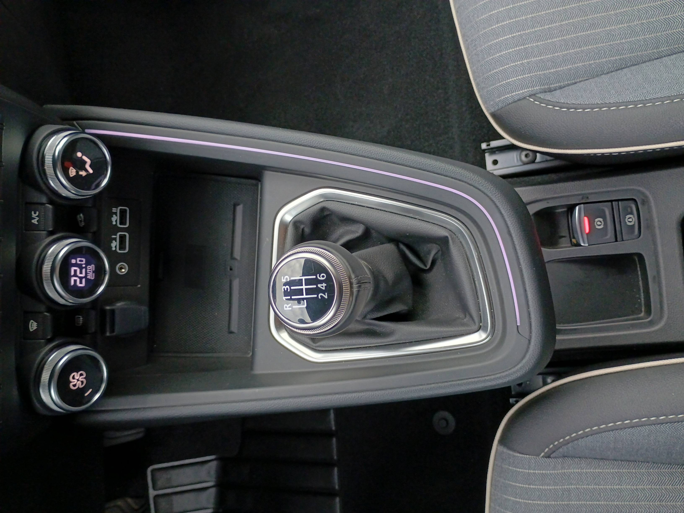 Vente en ligne Renault Clio 5 Clio Eco-G 100 ch GSR2 au prix de 19 990 €