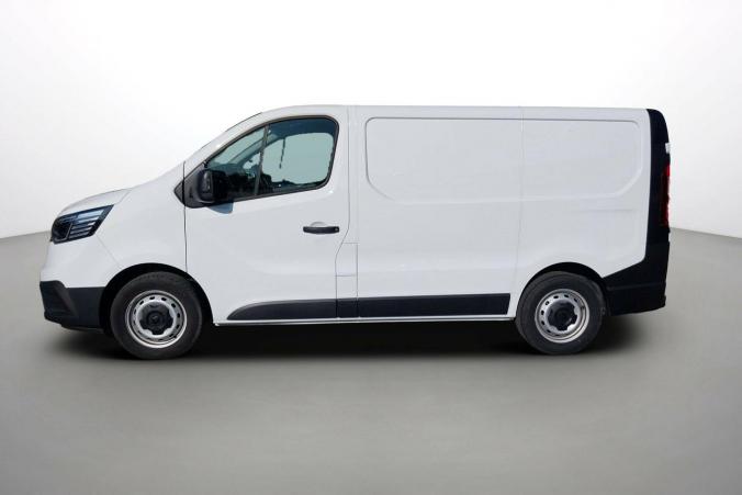 Vente en ligne Renault Trafic 3 Fourgon TRAFIC FGN L1H1 3000 KG BLUE DCI 130 au prix de 27 490 €
