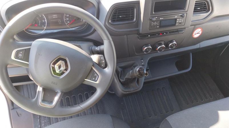 Vente en ligne Renault Master Fourgon MASTER FGN TRAC F3500 L2H2 BLUE DCI 135 au prix de 25 990 €