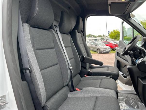 Vente en ligne Renault Master MASTER FGN TRAC 3T3 L2H2 BLUE DCI 130 au prix de 32 990 €