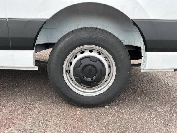Vente en ligne Renault Master MASTER FGN TRAC 3T3 L2H2 BLUE DCI 130 au prix de 32 990 €