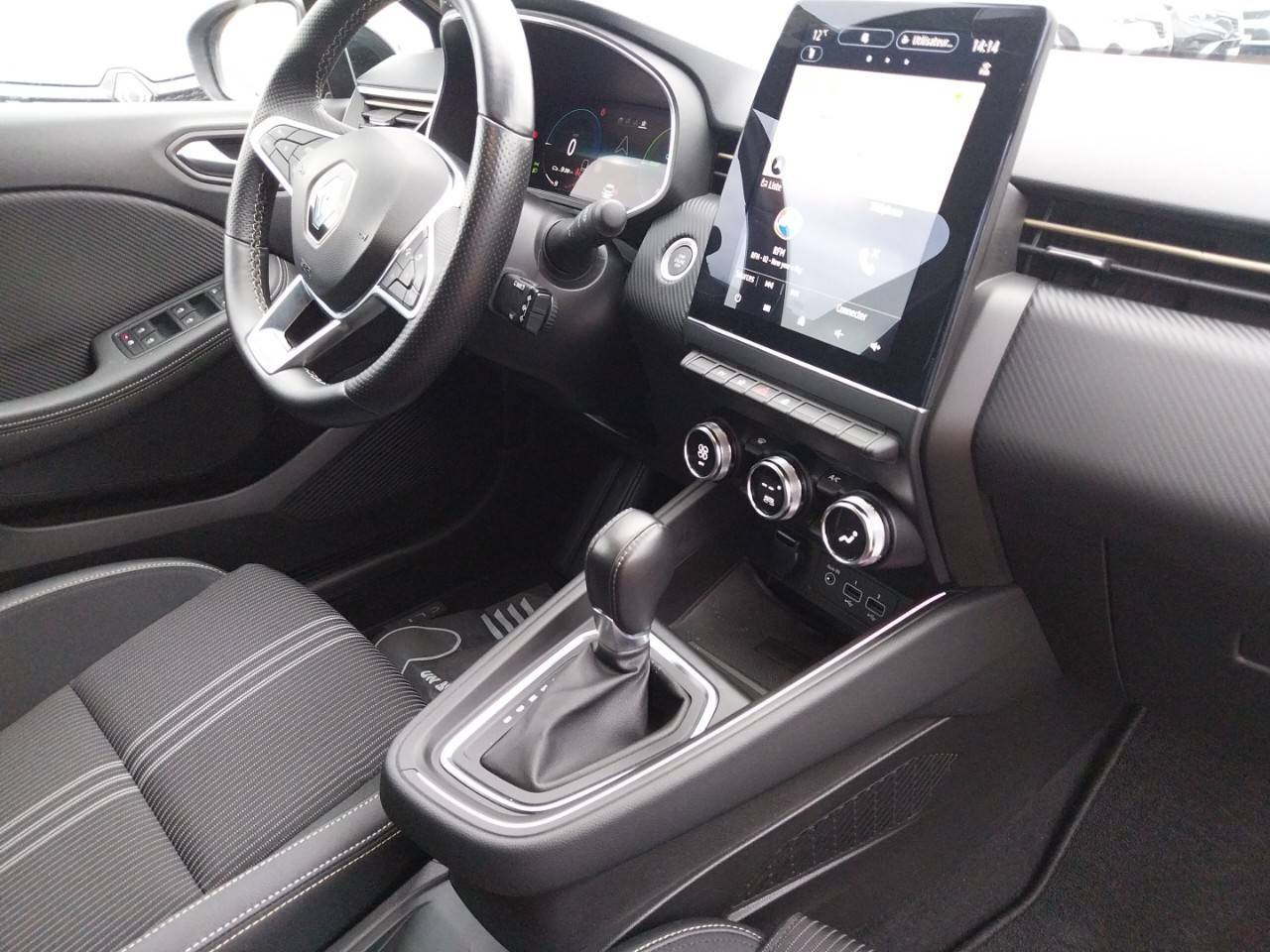 Vente en ligne Renault Clio 5 Clio E-Tech full hybrid 145 au prix de 19 990 €