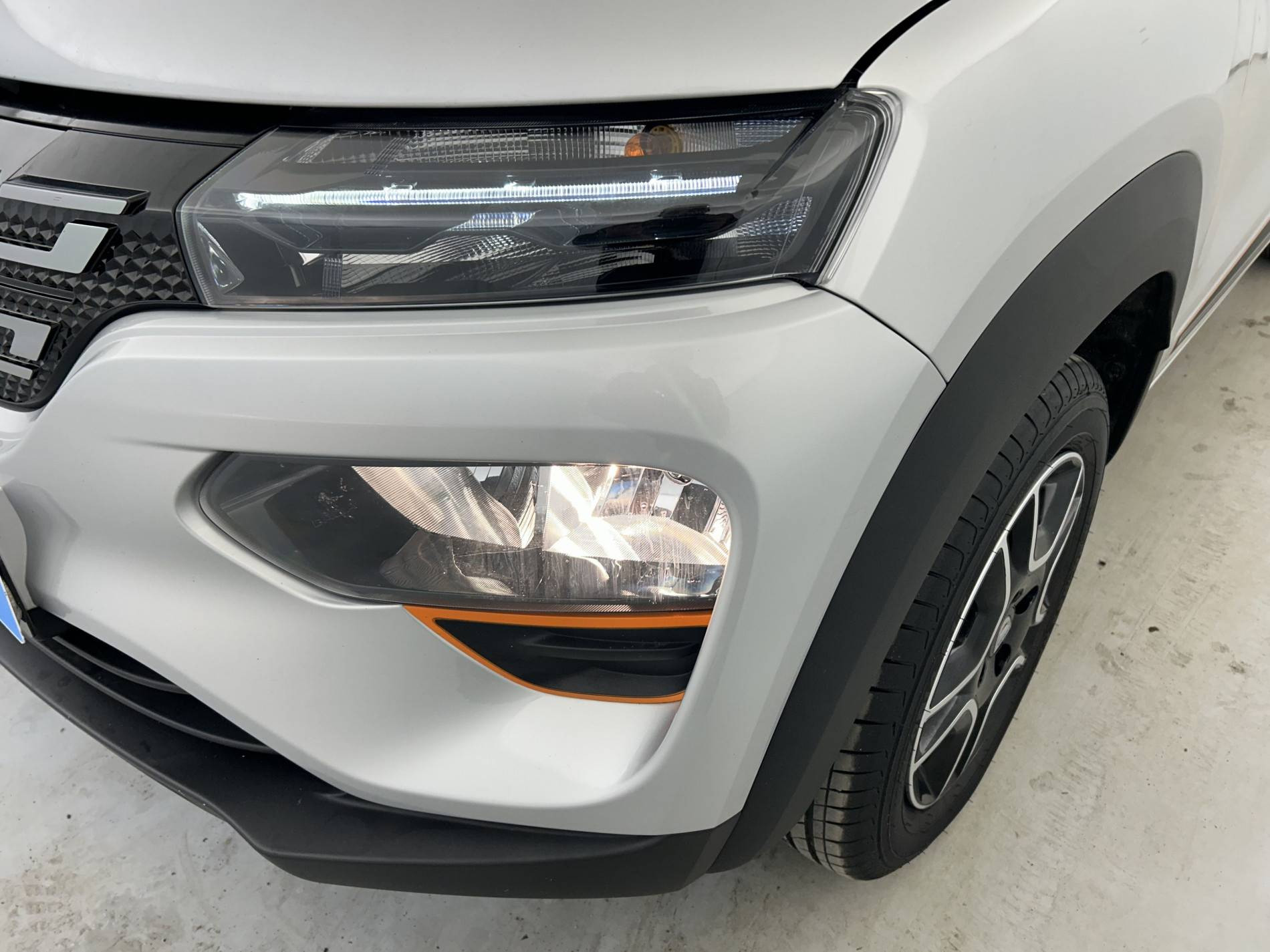 Vente en ligne Dacia Spring  Achat Intégral au prix de 9 890 €