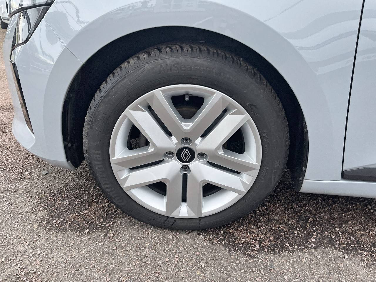 Vente en ligne Renault Clio 5 Clio TCe 90 au prix de 15 990 €