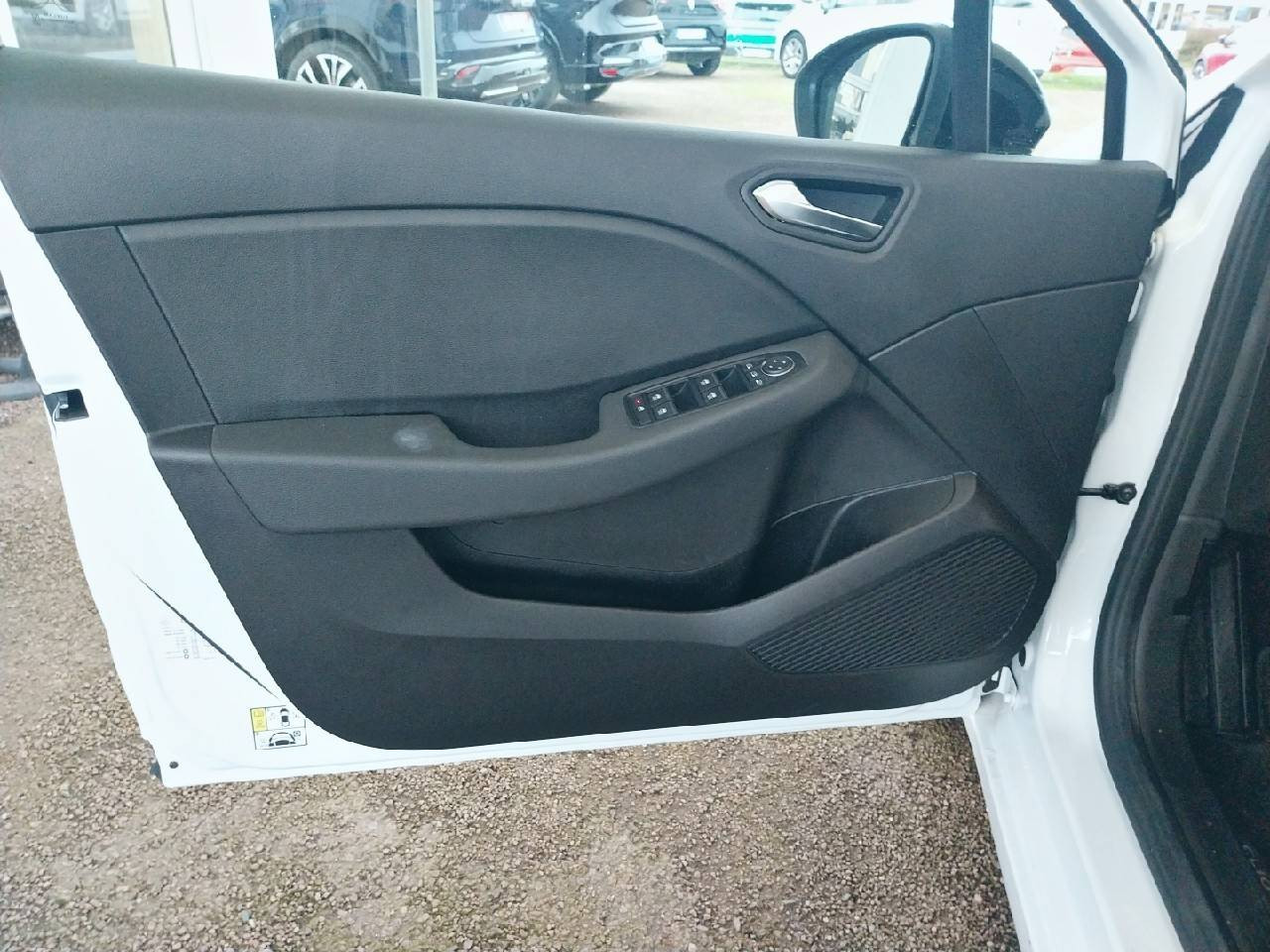 Vente en ligne Renault Clio 5 CLIO  TCE 90 au prix de 14 390 €