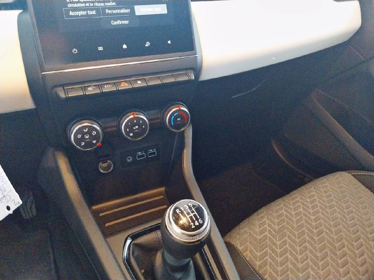 Vente en ligne Renault Clio 5 CLIO  TCE 90 au prix de 14 390 €