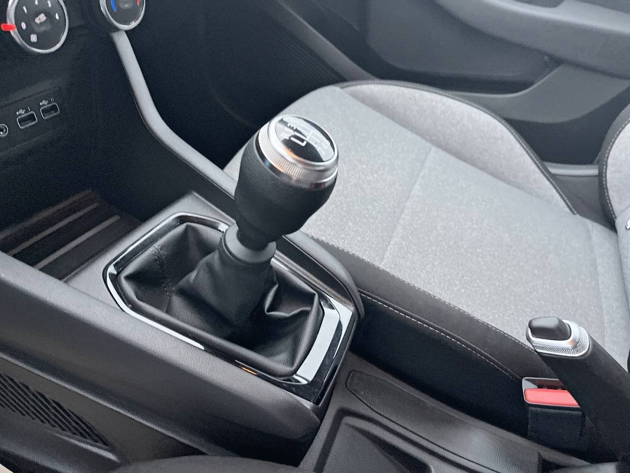 Vente en ligne Renault Clio 5 Clio TCe 90 au prix de 15 990 €