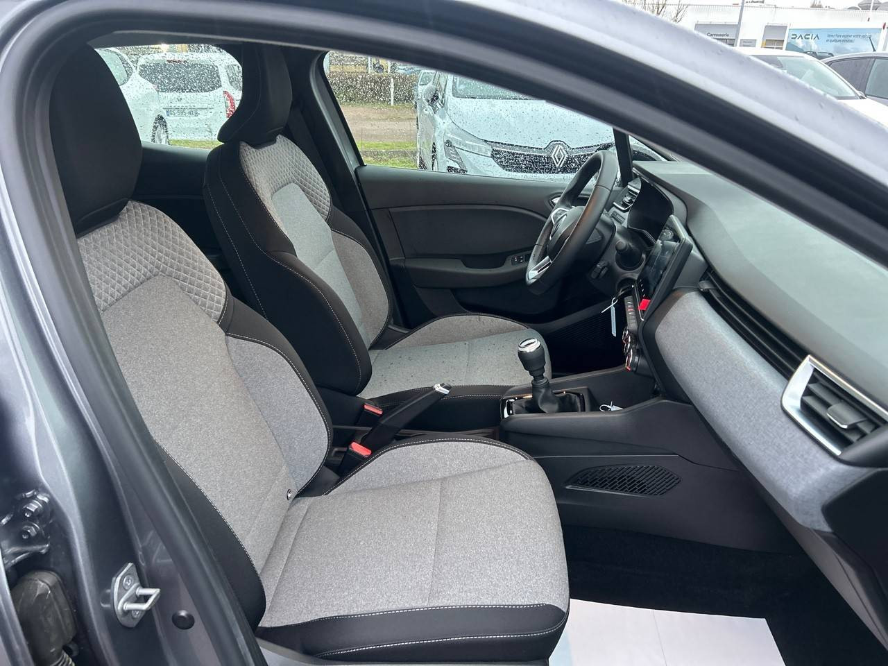 Vente en ligne Renault Clio 5 Clio TCe 90 au prix de 16 590 €