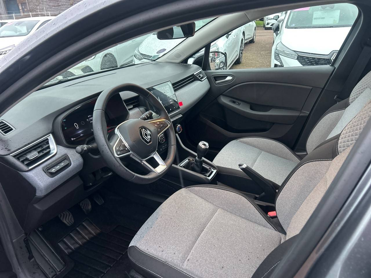 Vente en ligne Renault Clio 5 Clio TCe 90 au prix de 16 590 €